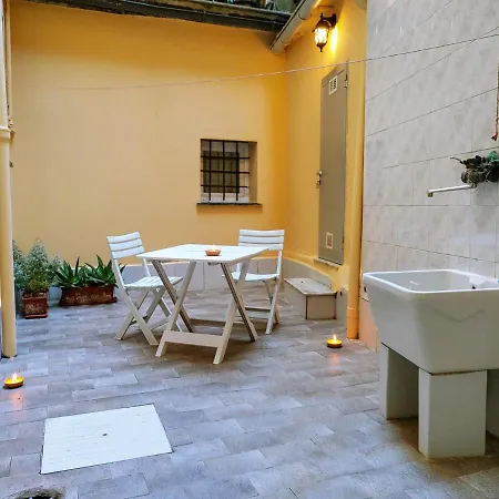 Apartment Casaviva - L'antico Convento Nel Centro Di Genoa